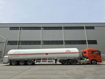 LNG Fuel Semi Trailer